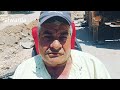 ابو فادي رجل سوري رغم إعاقته يستشيره رفاقه لخبرته بخطوط المياه بإصلاح خطوط شبكة المياه بمدينة كرناز ابو فادي رجل سوري رغم إعاقته يستشيره رفاقه لخبرته بخطوط المياه بإصلاح خطوط شبكة المياه بمدينة كرناز