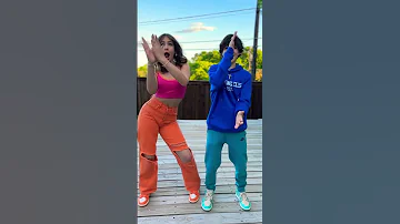 BOUNCE WHEN SHE WALK Shorts Tiktokviral Shortsviral 