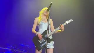 The Pretty Reckless - My Medicine (Paris)