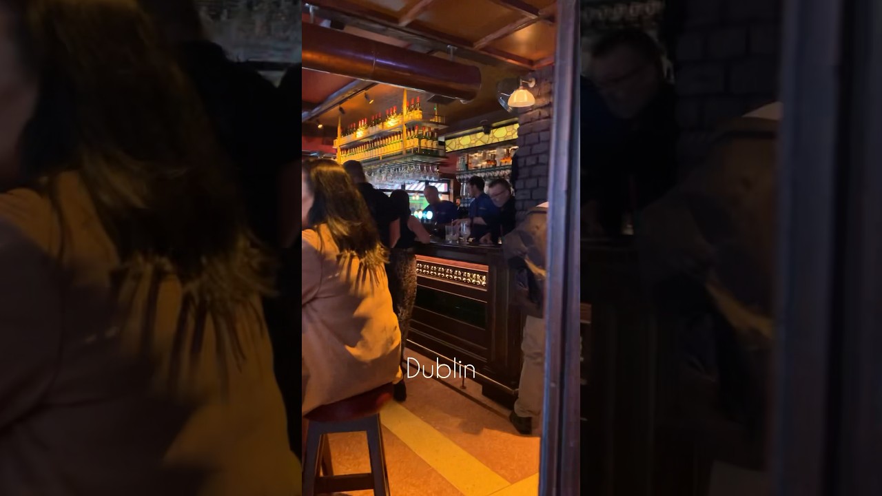 100 Hours in Ireland 🇮🇪☘️live music in a pub of Dublin. 