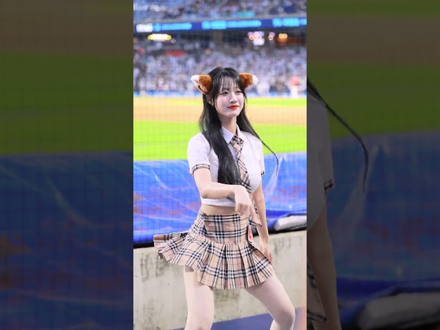 ssg랜더스 정설아치어리더 돌려 아웃송 응원 직캠 #shorts #정설아 #치어리더 #응원 #공연 #직캠 #영상 #ssg랜더스 #아웃송