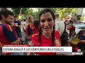 Dos millones de españoles abrazan a sus campeones en La Cibeles