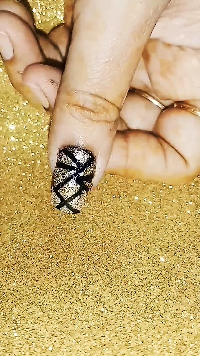 beautiful glitter nail art design #simplenails #nailart #naildesigns #shortsviral