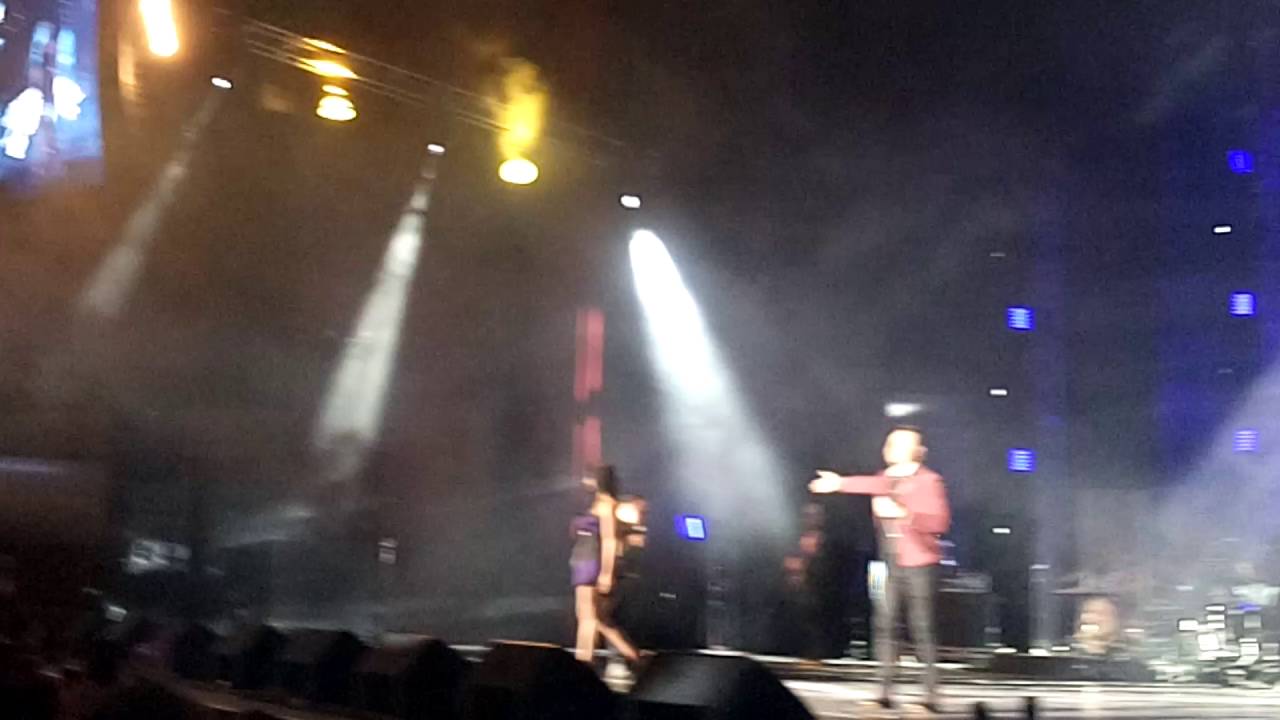 CONTIGO- Río Roma Ft. María León - YouTube