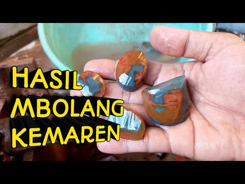 BATU RUBAH BANYUWANGI (Natural Agate Chalcedony). 