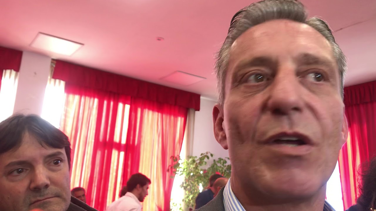 ciudad elmina menu Mariano Arcioni- Pago de sueldos