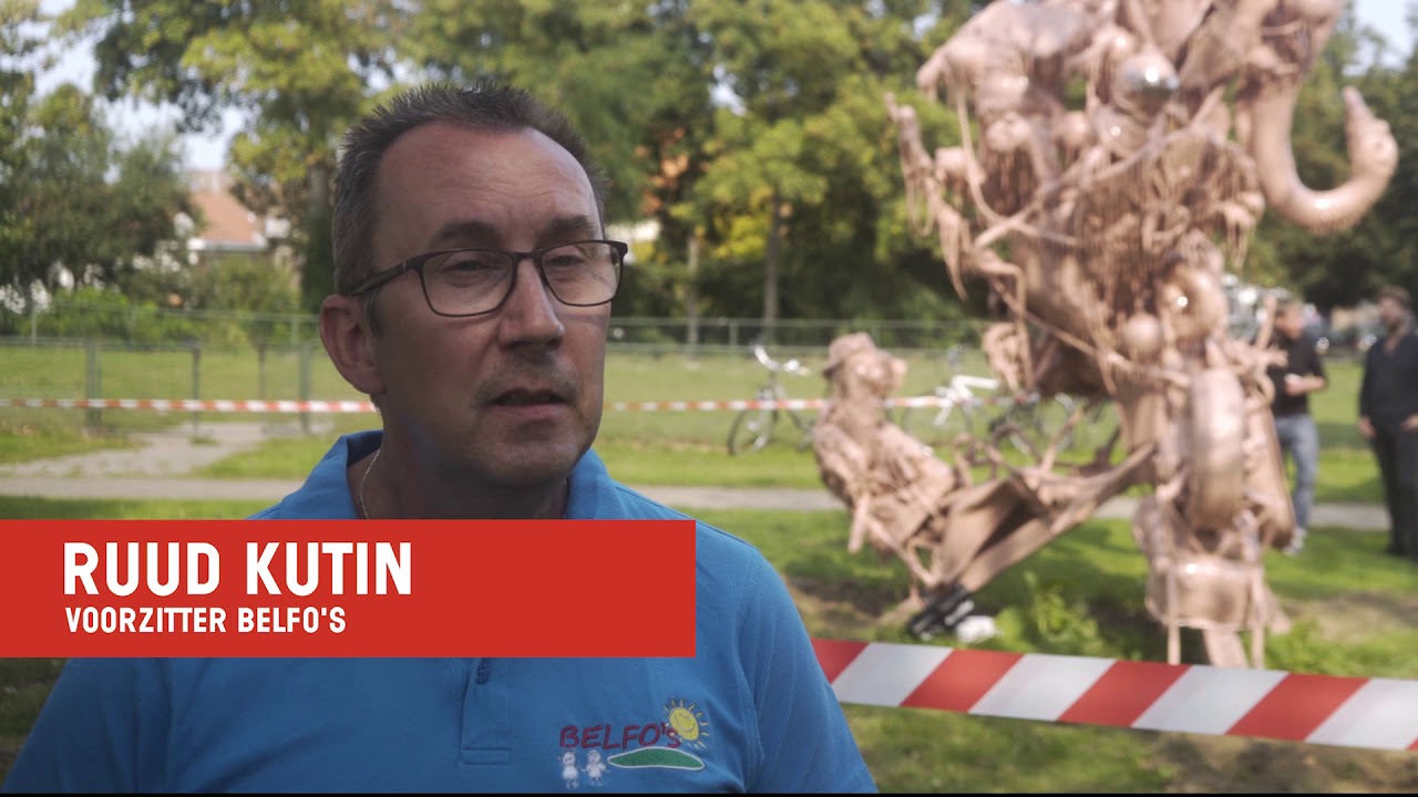 David Bade onthulling 'nieuw' beeld