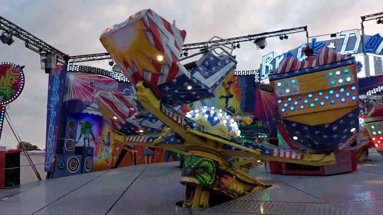 Break Dance Extreme (Bigolet) @ Foire aux manèges de Lille (FR) 2024 #breakdance #sobema #lille