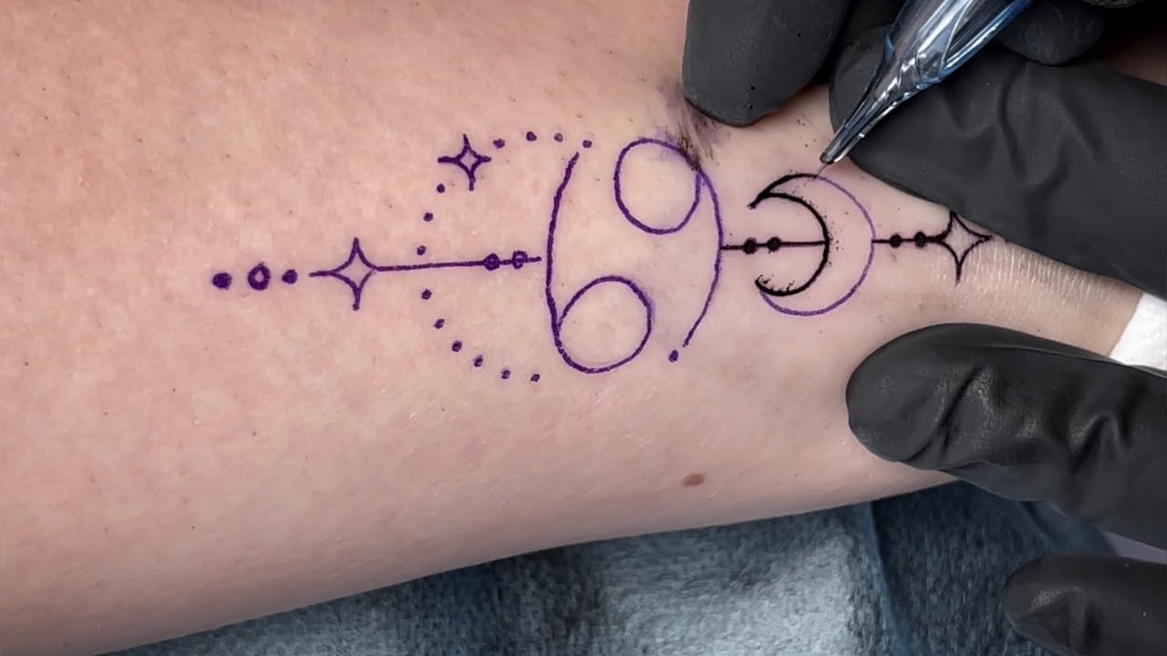 Minimalistic tattoo | Real time
