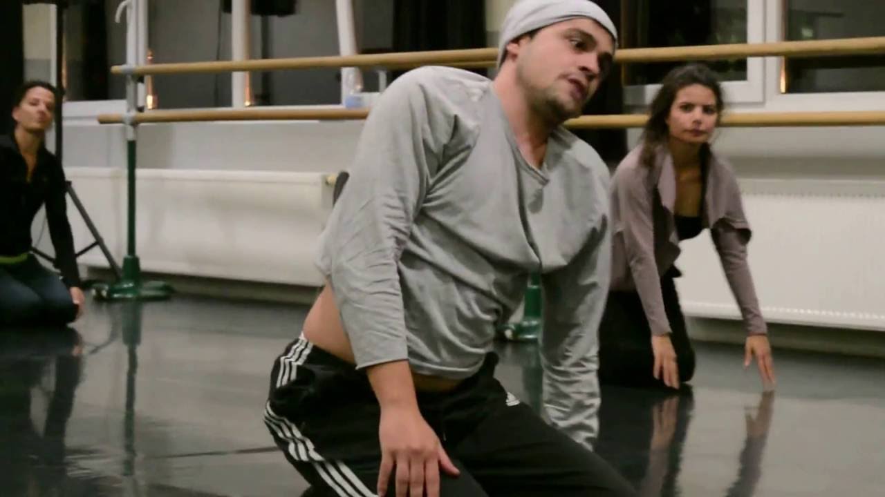 Contemporary  Unterricht an der New York City Dance School mit Juanjo Hinojosa