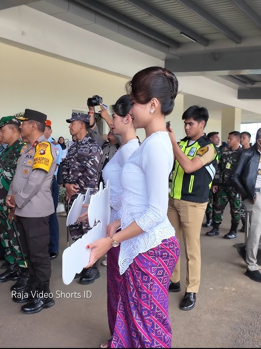 Kedatangan Perdana Pesawat Batik Air di Bandara Tampa Padang Mamuju