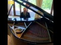 Vladimir Putin has got some skills on the piano!