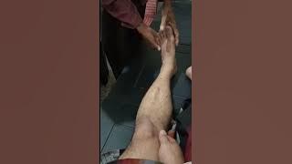Pijat kaki penuh bulu Shorts Teja Arum Melati Wangi