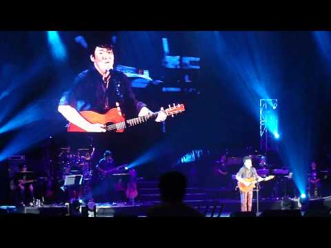周華健花旦巡迴演唱會-倫敦站@ Apollo HMV 演唱Beatles: Yesterday