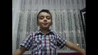 Küçük Çocuktan Trafi̇k Poli̇si̇ Olcağim