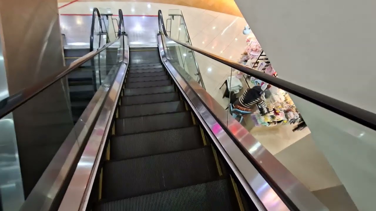 M Escalator Traction Escalator - Plaza Merdeka Kuching Malaysia