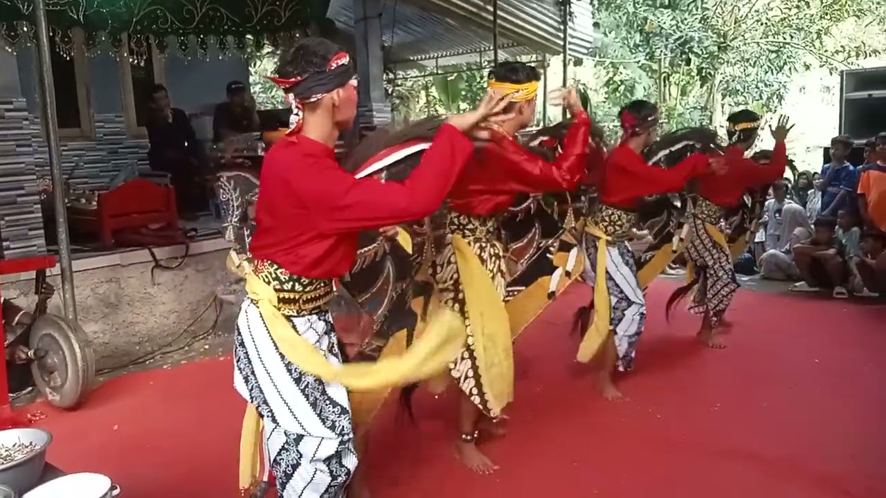 Janturan ebeg Langen Budoyo Sri Kusumo live logandu