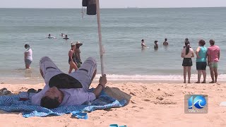 'This is pretty extreme': Beachgoers in VB weather dangerous heat