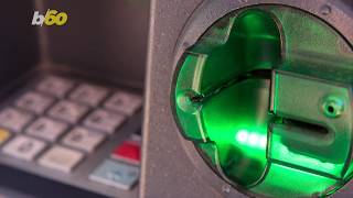 Faulty ATM Starts Handing Out $100 Bills screenshot 5