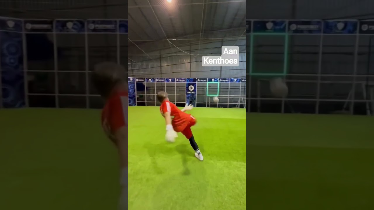 Latihan Akurasi Tendangan Kiper