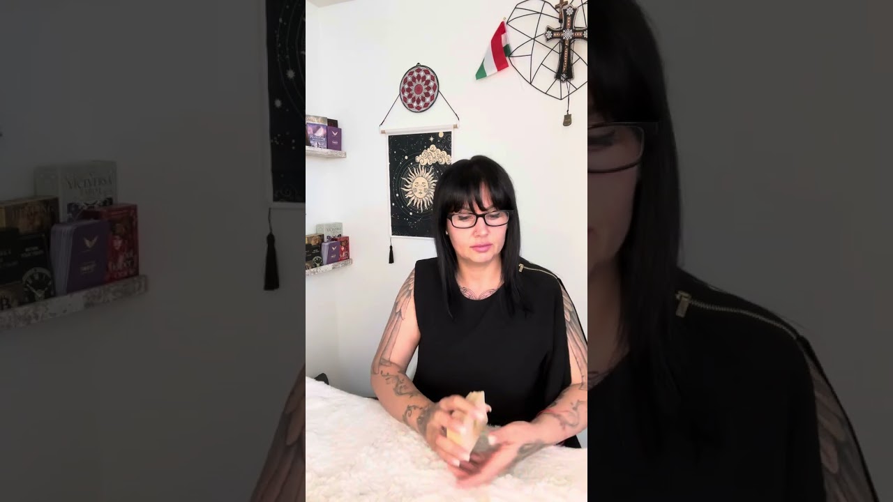 A személy akikre gondolsz 😂🤣 azért írom így mert ez trükkös olvasás volt🤩👀😬 de sikerült🕺🏻😅🔥🌹❤️4 pasi