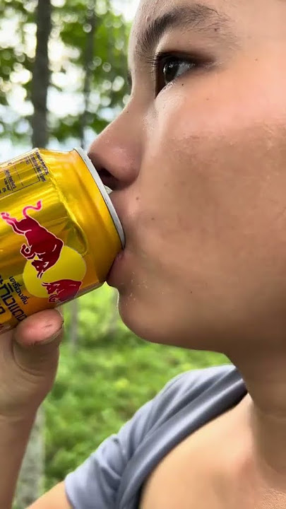 How to drink red bull 🐂 #bushcraft #hottrend #singlemom #survival