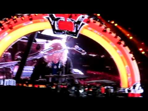 Bon Jovi - Wild Thing & Old Time Rock And Roll & B...