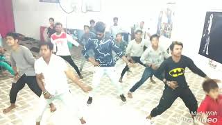 PS Dance academy...bhojpuri song chamkelu sisha jaisan.