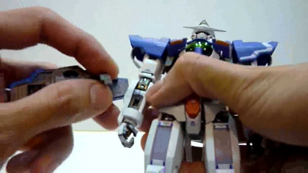 Bandai Metal Build Gundam Exia & Exia Repair III Review - YouTube