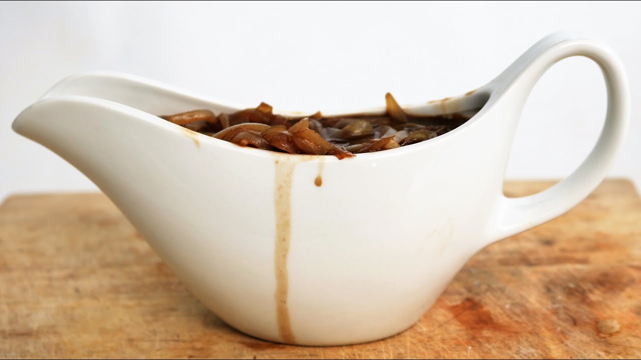 Unofficial Slimming World Syn Free Onion Gravy | Tastefully Vikkie
