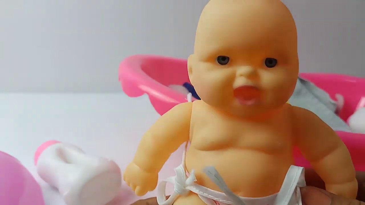 Feed the baby - YouTube