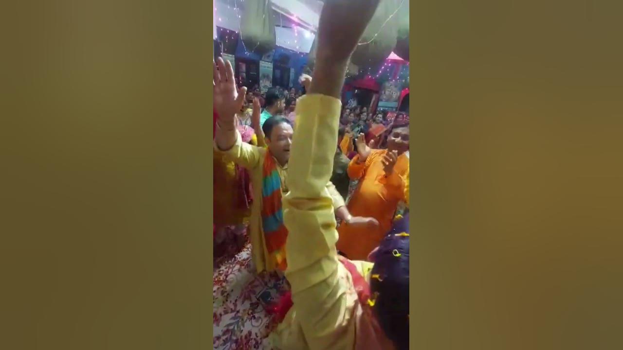 holi program