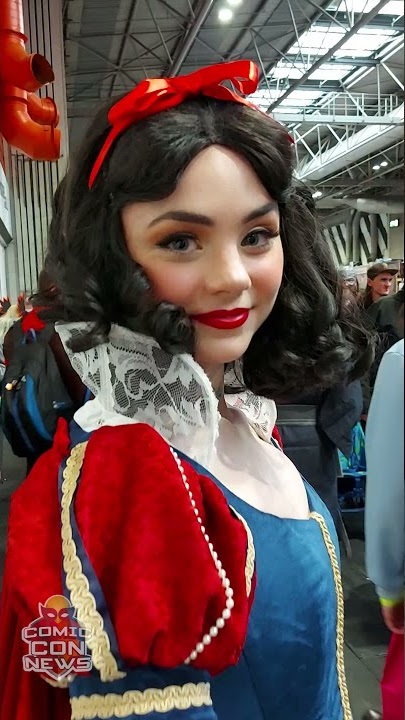Snow White Cosplay Comic Con #Shorts
