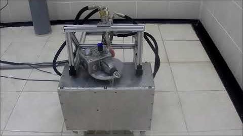 IP69k test van een IDEM Safety GLH trekkoordschakelaar voor noodstop