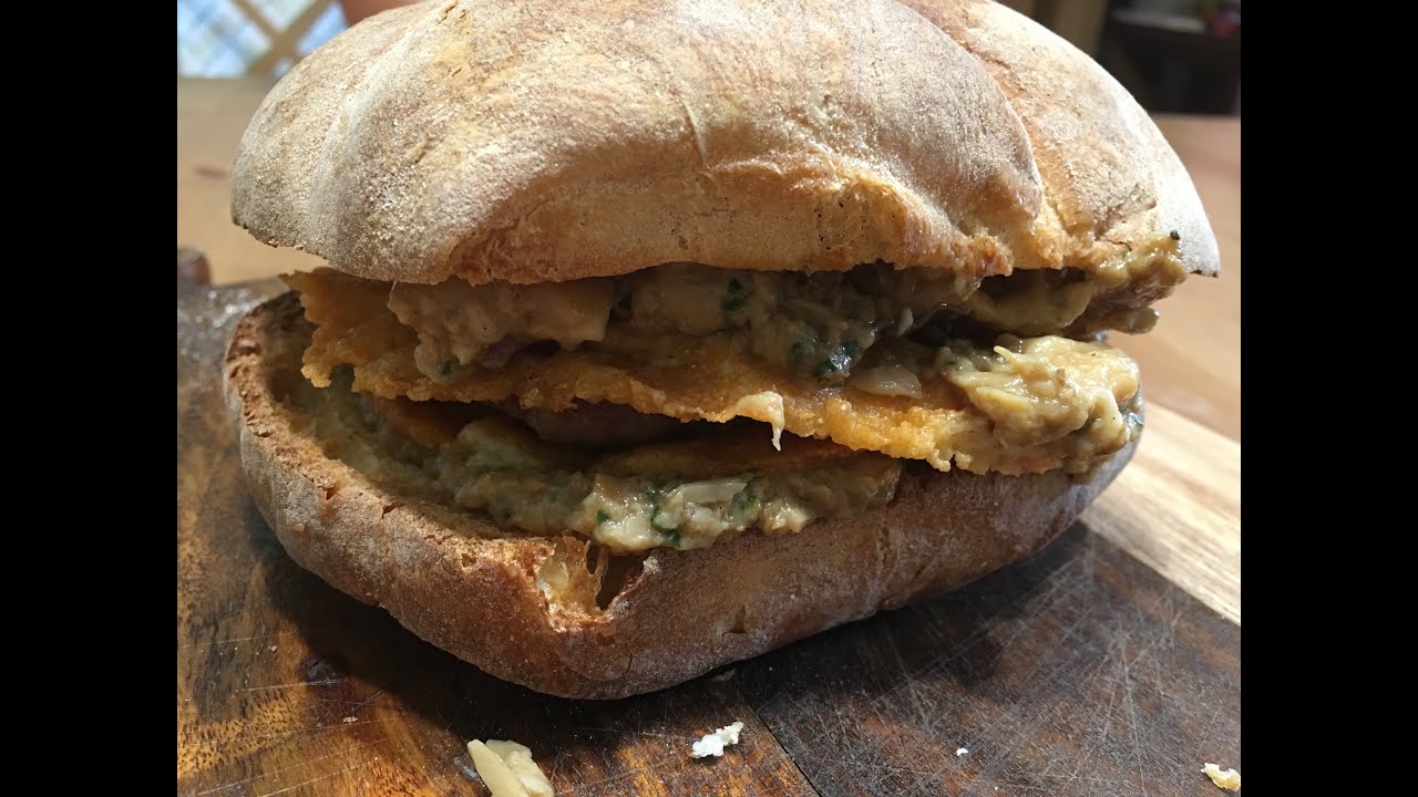 PANINO SALSICCIA FUNGHI E PECORINO - IN CUCINA COL BANANA