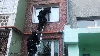 Задержание Наркодилеров В Ангарске Работает Спецназ