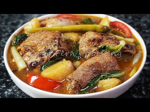 토마토와 닭고기로 만드는 필리핀식 닭찜