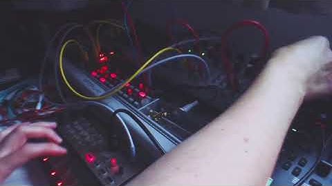 Volca keys - mutable instruments plaits & clouds // ambient eurorack