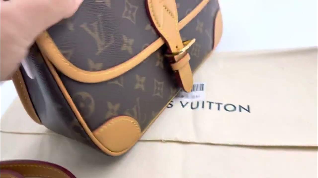 This handbag looks so good in leather! Thoughts? #diane #louisvuitton , Handbag