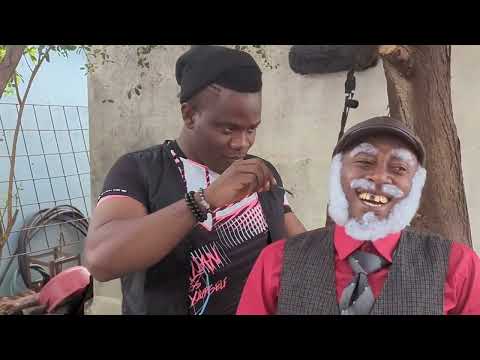 BEHIND THE SCENES Mwangalie Joti Anavyoleta Utani Mbele Ya Wasanii Wake