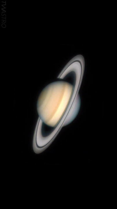 I pointed my telescope at Saturn...