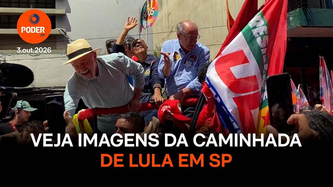 Militantes levam cavalo inflável de “Dark Horse” a ato de Lula em SP