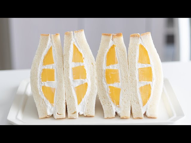 手捏ね食パンでマンゴーサンドイッチの作り方 Soft & Fluffy Milk Bread Mango Sandwich＊No egg｜HidaMari Cooking