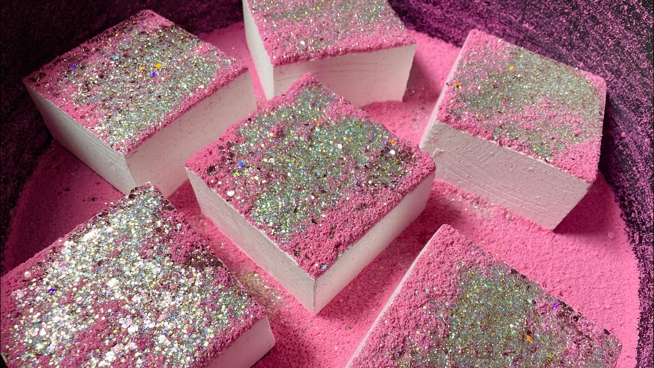 SFD & Mute gym chalk topped with oil, pink chalk powder & glitter - YouTube