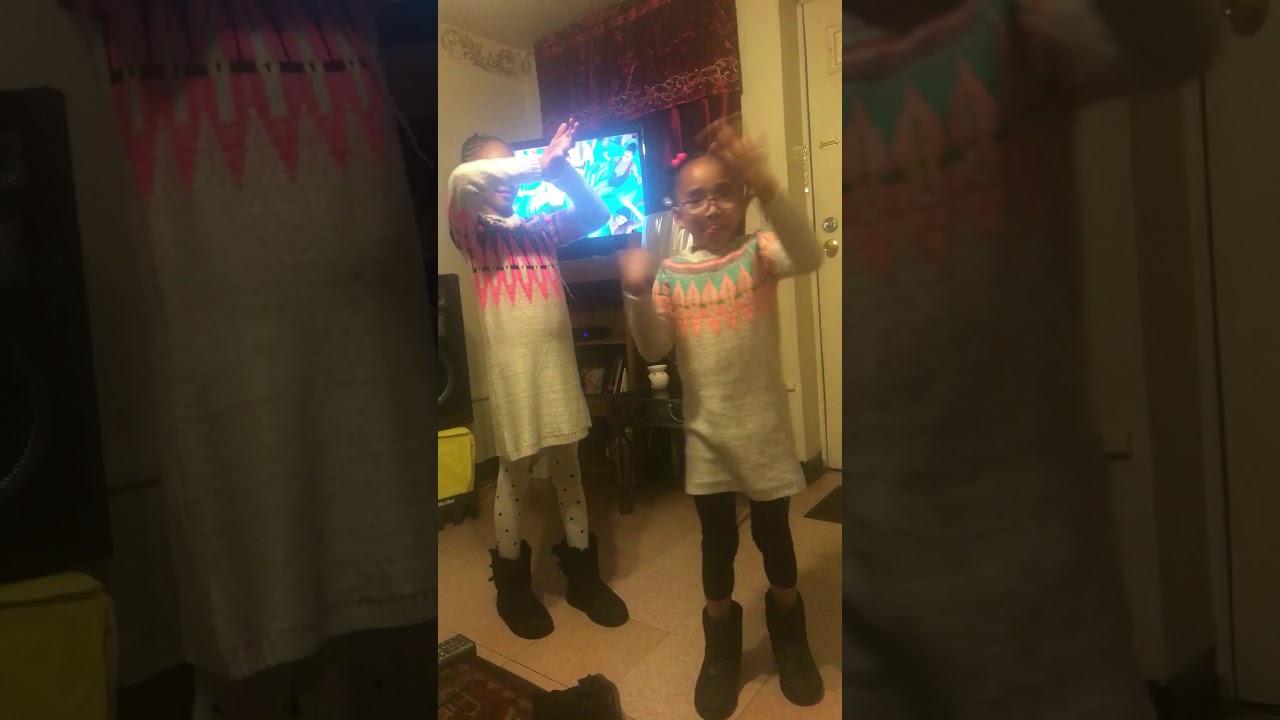 First video wit da pretty girl gang 🤘🏽👩🏽👧🏽👧🏽👶🏽🤟🏽