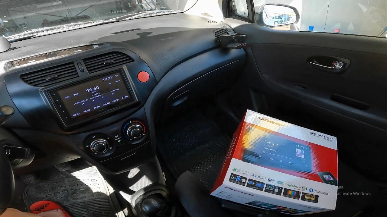 Pioneer SPH-DA360DAB Review Waze Navigation ,  ,Wireless  AppleCarPlay , Android Auto 