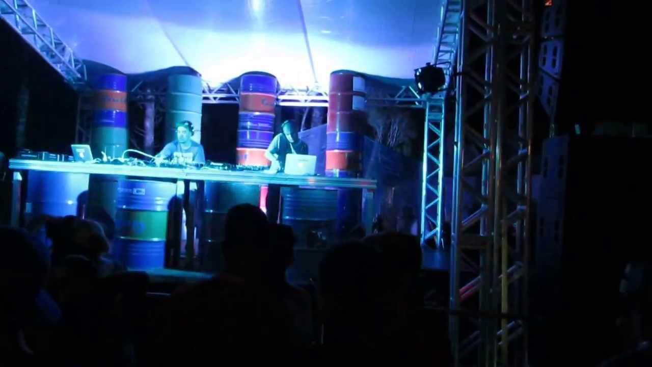 RAVE NO ESTÂNCIA ALTO DA SERRA - ETECH - YouTube