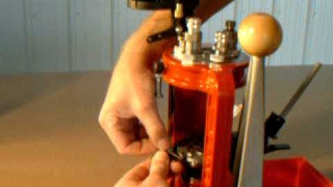 Powder Measure Chain attachment