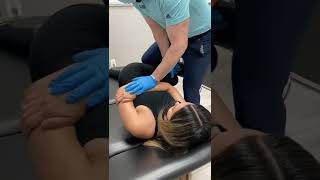 HER BACK READY READY TO EXPLODE *CRACKS* KING OF CRACKS #kingofcracks #chiropractor #asmr