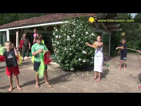 Video-thumbnail van Camping L